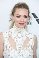 Amanda Seyfried Longsleeve T-shirt #3180225