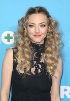 Amanda Seyfried tote bag #G1422327