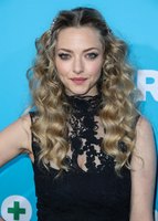 Amanda Seyfried tote bag #G1422328