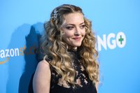 Amanda Seyfried Longsleeve T-shirt #3180257