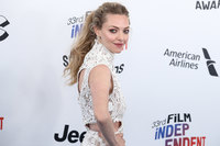 Amanda Seyfried Longsleeve T-shirt #3180298