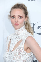 Amanda Seyfried Sweatshirt #3180302