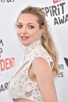 Amanda Seyfried Sweatshirt #3180333