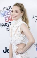 Amanda Seyfried Longsleeve T-shirt #3180380