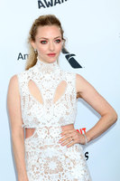 Amanda Seyfried Longsleeve T-shirt #3180393