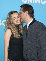Amanda Seyfried Longsleeve T-shirt #3180398