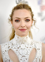 Amanda Seyfried mug #G1422519