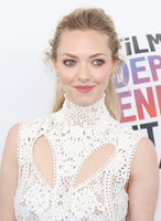 Amanda Seyfried mug #G1422632