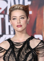 Amber Heard mug #G1083693