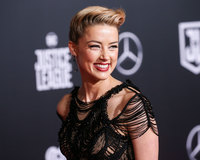 Amber Heard Longsleeve T-shirt #2841683