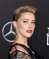 Amber Heard mug #G1084055