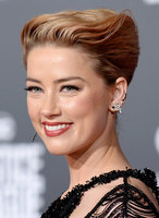 Amber Heard Longsleeve T-shirt #2842073