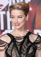 Amber Heard mug #G1084550