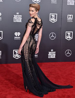 Amber Heard longsleeve t-shirt #2842633