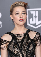 Amber Heard Longsleeve T-shirt #2901915