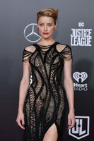 Amber Heard Longsleeve T-shirt #2901920