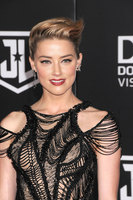 Amber Heard Longsleeve T-shirt #2901938