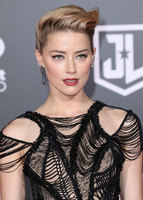 Amber Heard Longsleeve T-shirt #2902078