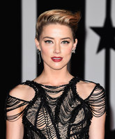 Amber Heard Sweatshirt #2902096
