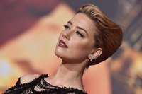 Amber Heard Sweatshirt #2902127