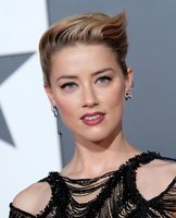 Amber Heard Sweatshirt #2902142