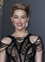 Amber Heard Sweatshirt #2902466