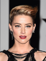 Amber Heard Longsleeve T-shirt #2902497