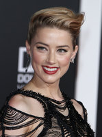 Amber Heard Sweatshirt #2902768