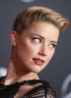 Amber Heard Sweatshirt #2902842