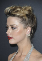 Amber Heard Longsleeve T-shirt #2988369