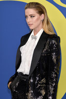 Amber Heard Longsleeve T-shirt #3262971
