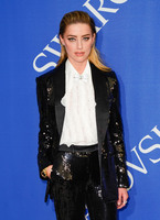 Amber Heard Longsleeve T-shirt #3296215