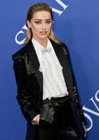 Amber Heard Longsleeve T-shirt #3296216