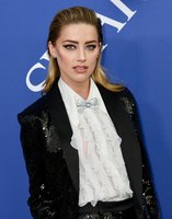 Amber Heard Longsleeve T-shirt #3296299