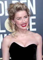 Amber Heard Longsleeve T-shirt #3715537