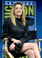 Amber Heard Sweatshirt #3715621