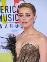 Amber Heard mug #G2333150