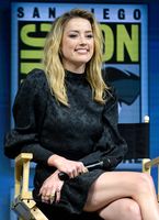 Amber Heard Longsleeve T-shirt #3715917