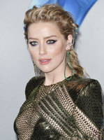 Amber Heard Longsleeve T-shirt #3778375