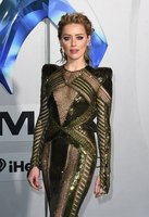 Amber Heard Sweatshirt #3778417