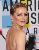 Amber Heard Longsleeve T-shirt #3778487