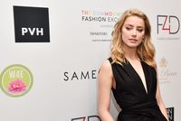 Amber Heard Sweatshirt #3778535