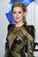 Amber Heard Sweatshirt #3778701