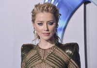 Amber Heard Sweatshirt #3778940