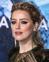 Amber Heard Sweatshirt #3778964
