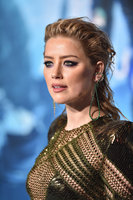 Amber Heard Sweatshirt #3779180