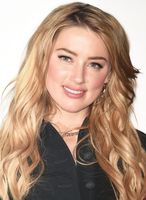 Amber Heard Sweatshirt #3779214
