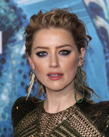 Amber Heard Sweatshirt #3779227