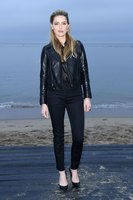 Amber Heard Sweatshirt #3841419