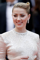 Amber Heard Sweatshirt #3841422